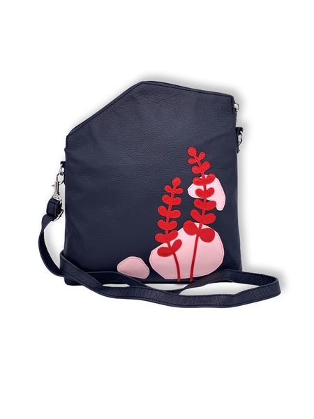 GRASS medium triangular bag / rucksack (black/red/pink)